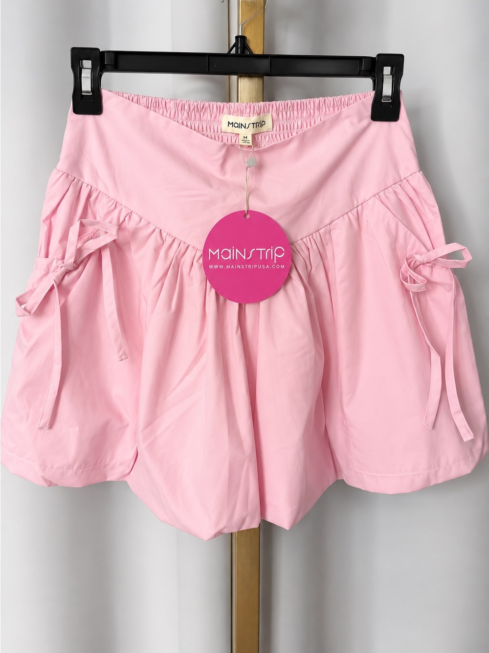 Main Strip Light Pink Women's Drawstring Bubble Shorts